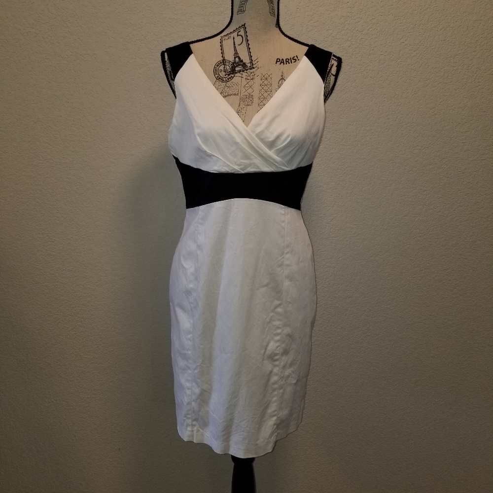 Dress - Picture 2 of 6